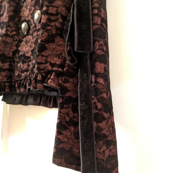 Gothic Lolita Japanese Brand Velvet Brocade Jacket - Perfect for Fall/Winter '22 - Picture 13 of 16